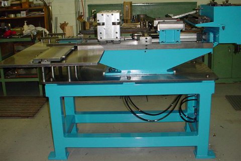 Flying shear, a custom-built machine