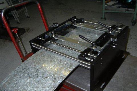 Adjustable In-Feed Guide